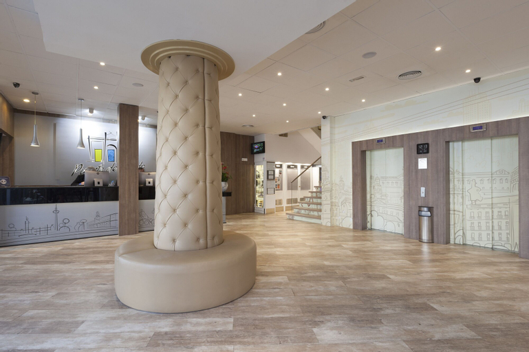 Hotel Puerta de Toledo, Madrid