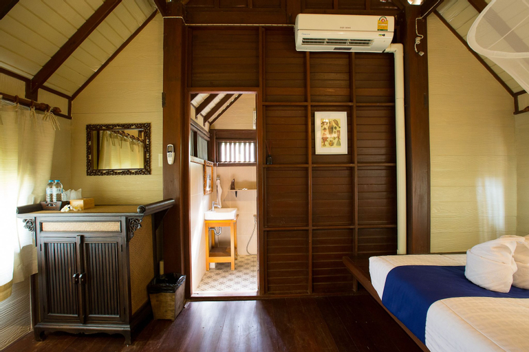 Baan Thong Ching Resort, Khanom