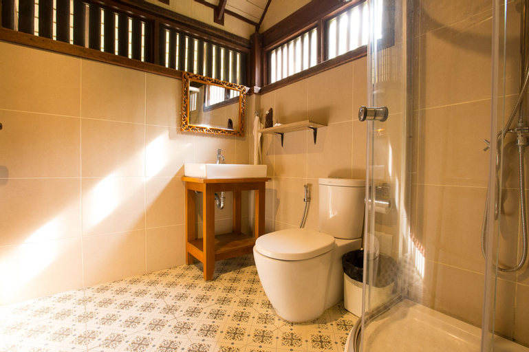 Baan Thong Ching Resort, Khanom
