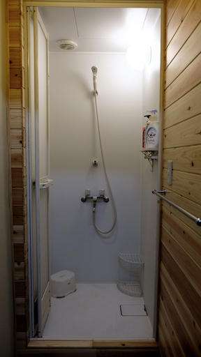 Bathroom 5, Kimono Inn Utakata - Hostel, Himeji