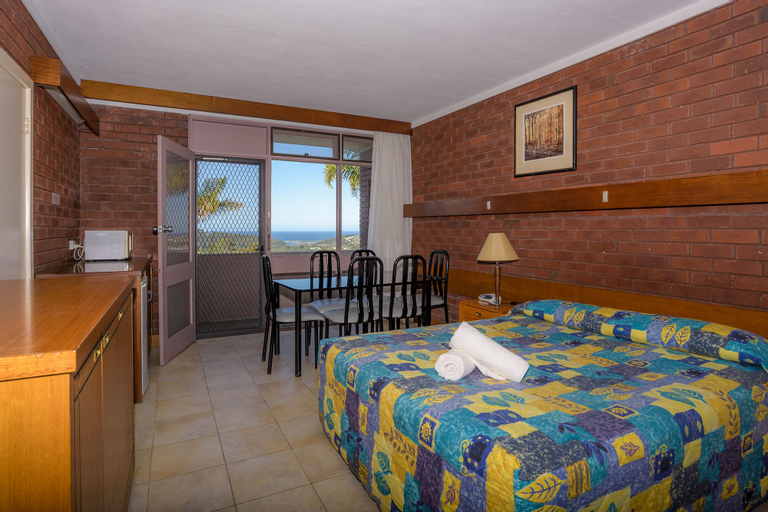 Bedroom 12