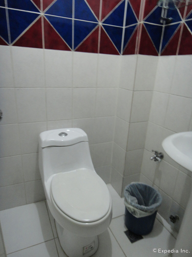 Bathroom 3, Hotel Saleh, Mabalacat