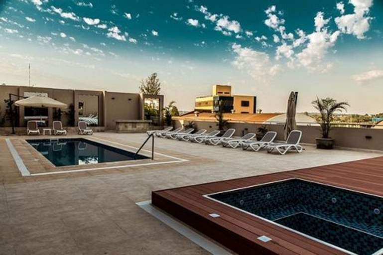 Carnaval Hotel Casino, Cambyreta