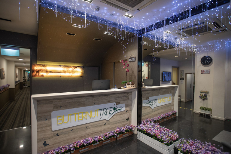 Butternut Tree Hotel, Outram