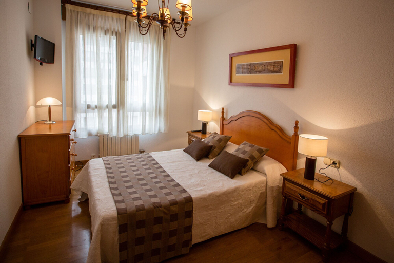 Bedroom 4, Apartamentos Gestion de Alojamientos, Navarra