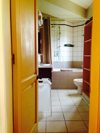 Bathroom 4, Le Gite du Bonheur, Black River
