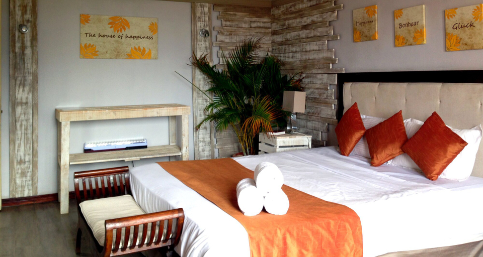 Bedroom 2, Le Gite du Bonheur, Black River