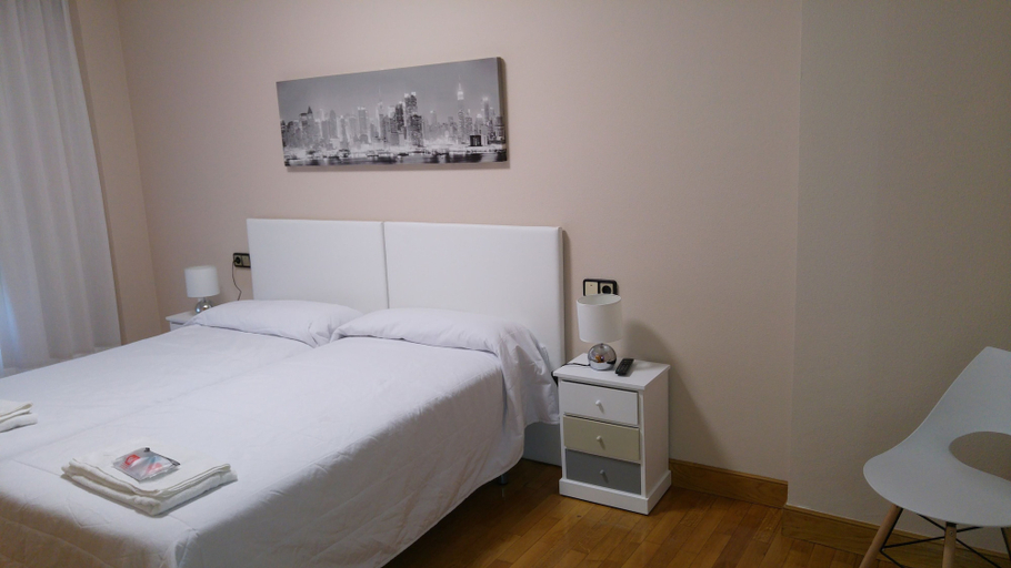 Bedroom 4, Apartamentos Gestion de Alojamientos, Navarra