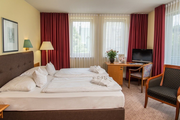 Bedroom 3, Göbel's Sophien Hotel, Eisenach