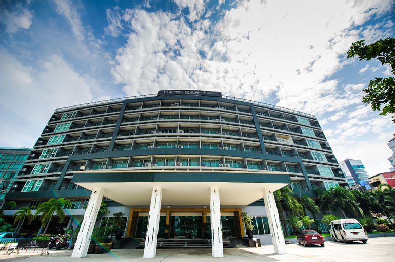 Tropicana Pattaya, Bang Lamung