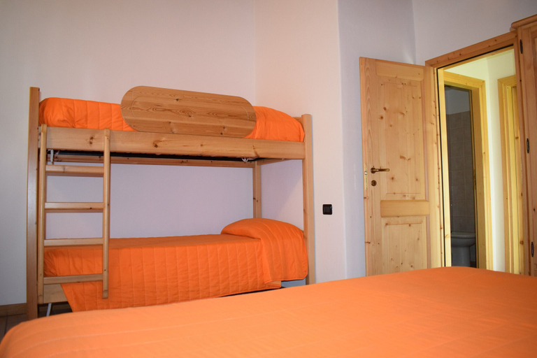Bedroom 3, Italo-Svizzero, Sondrio