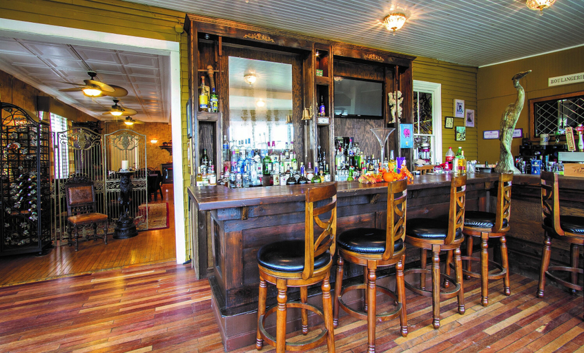 Food & Drinks 5, Captain Nickels Inn, Waldo