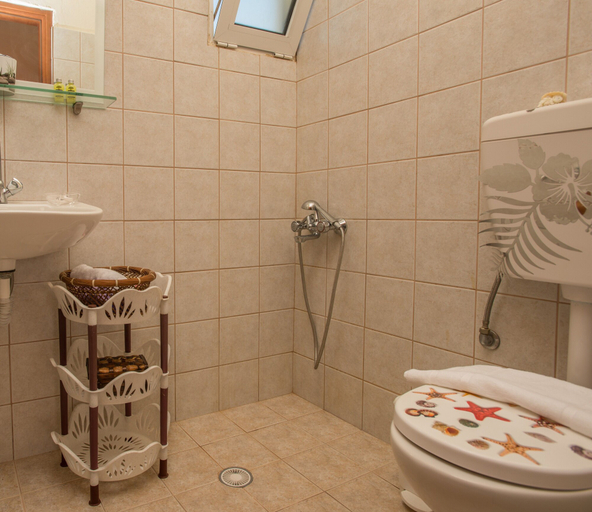 Bathroom 4, Kalamaki Sight, Faistos