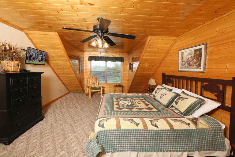 Bedroom 4, Mountain Shadow Lodge - Six Bedroom Cabin, Sevier