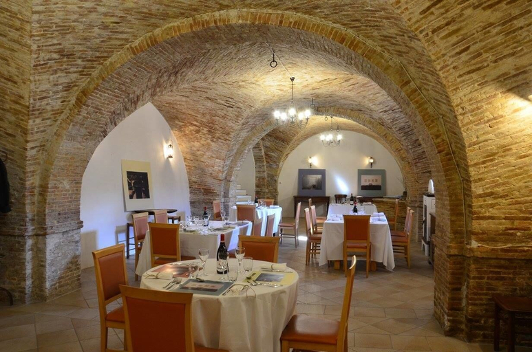 Food & Drinks 5, Palazzo De Fabritiis, Pescara