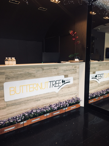 Butternut Tree Hotel, Outram