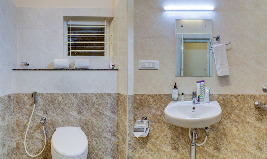 Bathroom 4, Treebo Trend GRK Comforts, Bangalore