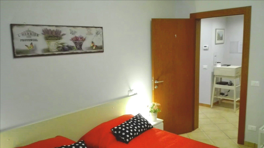 Bedroom 4, Maria's Rooms, Rome