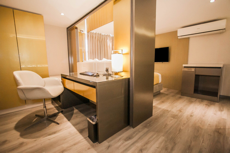 Hotel XYZ, Tacloban City