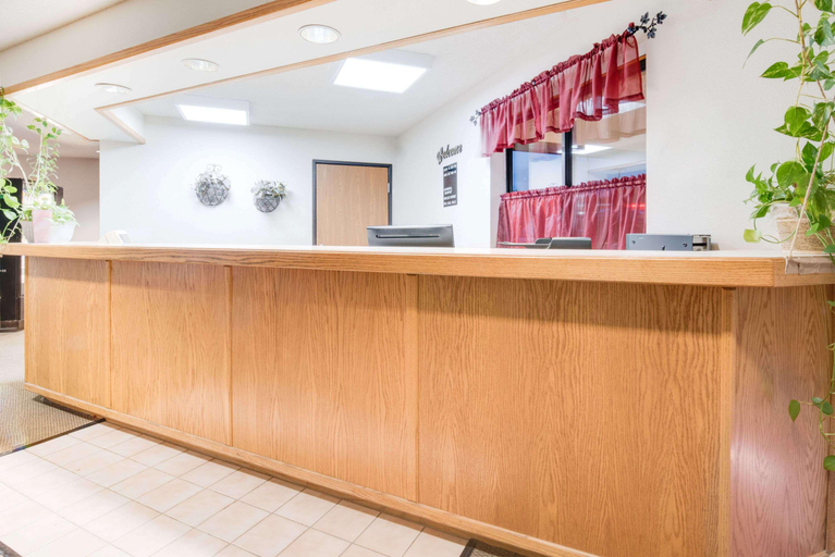 Public Area 3, Days Inn by Wyndham Sturgis, Meade