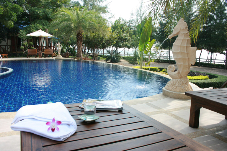 Rocky Point Resort, Thap Sakae