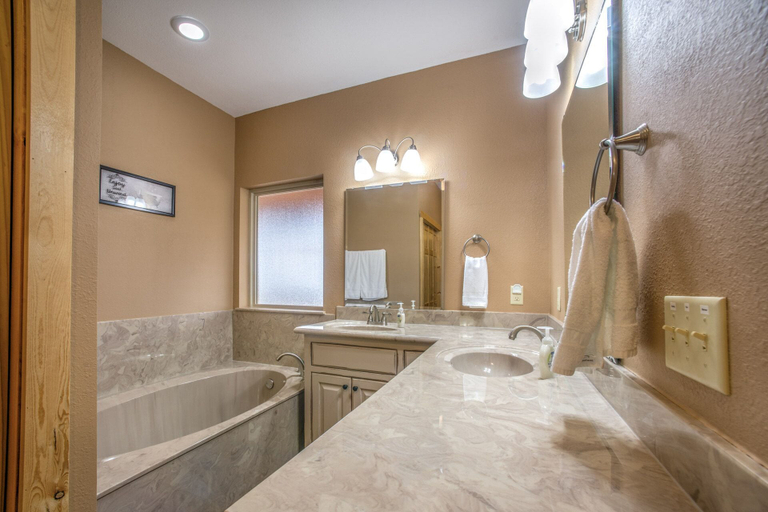 Bedroom 5, Mountain Majesty, Sevier