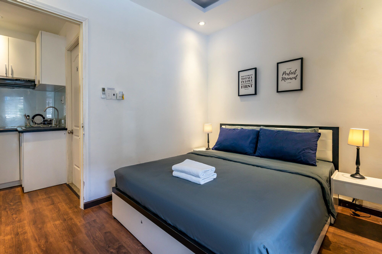 White Home, Quận 1