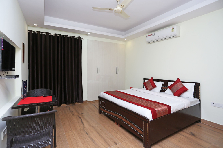 OYO 11090 Maira Homes, Faridabad
