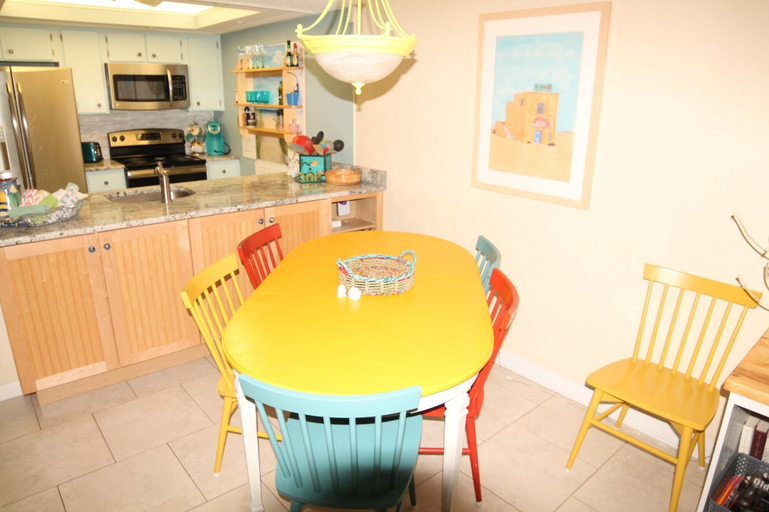 Others 5, Ocean Club 28, Saint Johns