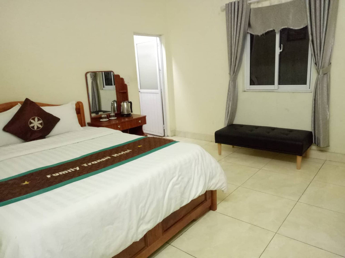 Family Transit Hotel, Sóc Sơn
