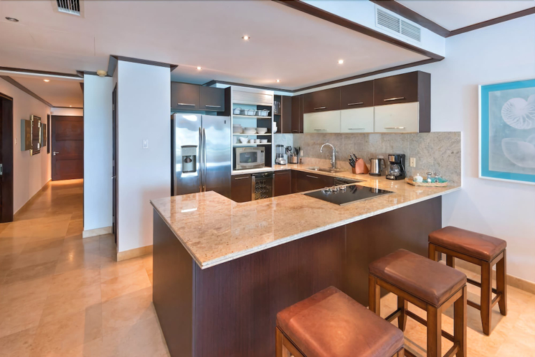Others 3, Condo Coral Cove 11 - Near Sandy Lane Beach