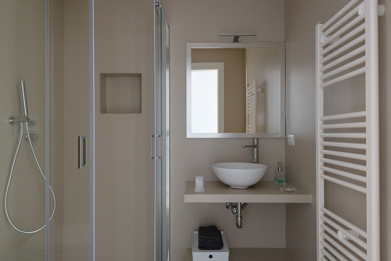 Bathroom 5, D-Home Ortigia, Syracuse