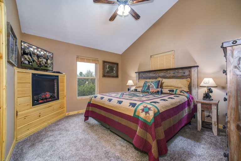 Bedroom 4, Mountain Majesty, Sevier