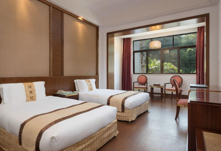 Bedroom 3, Guangdong Hot Spring Hotel, Guangzhou