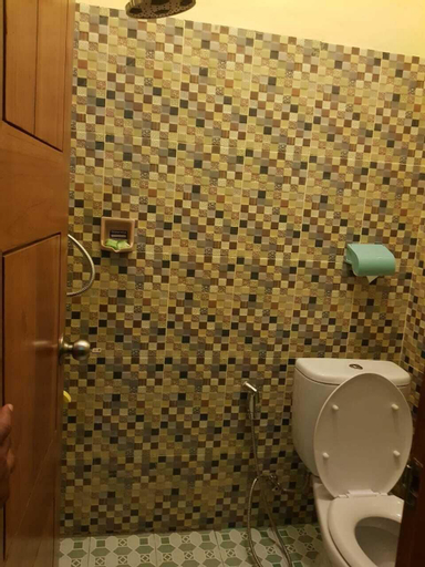 RedDoorz @ Jalan Serenaru Labuan Bajo, West Manggarai
