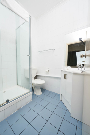 Bathroom 4, Abom Hotel, Mount Buller Alpine Resort