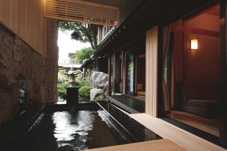 Meiseki No Yado Kagetsu, Fuefuki