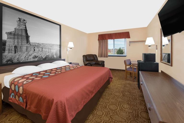 Bedroom 3, Super 8 by Wyndham Dalhart, Dallam