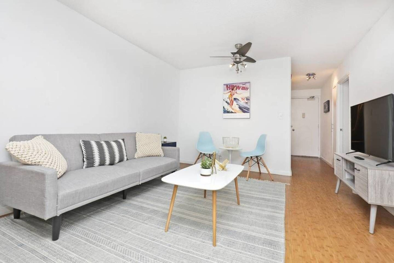 Others 5, Large 2br/2ba Steps to Waikiki Beach by Domio, Honolulu