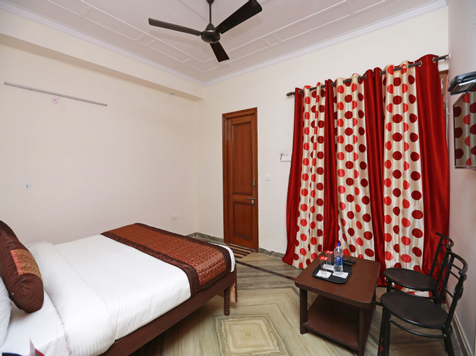 OYO 12032 Eshnaya, Gurgaon