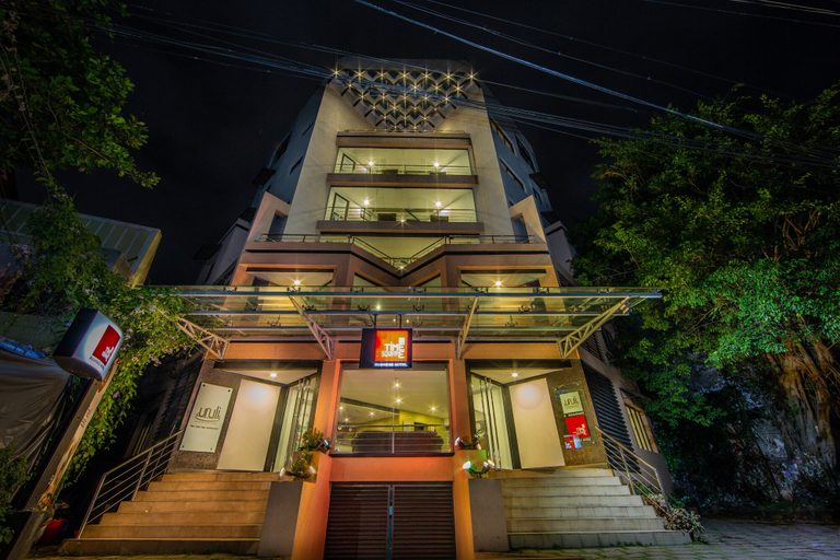 Exterior & Views 2, Treebo Time Square Marine Drive, Ernakulam