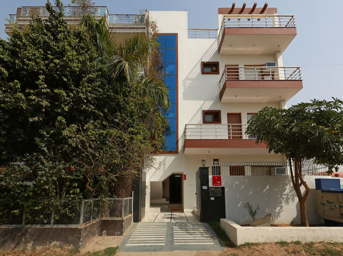 OYO 12032 Eshnaya, Gurgaon