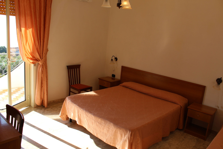 Bedroom 3, Hotel Royal, Vibo Valentia