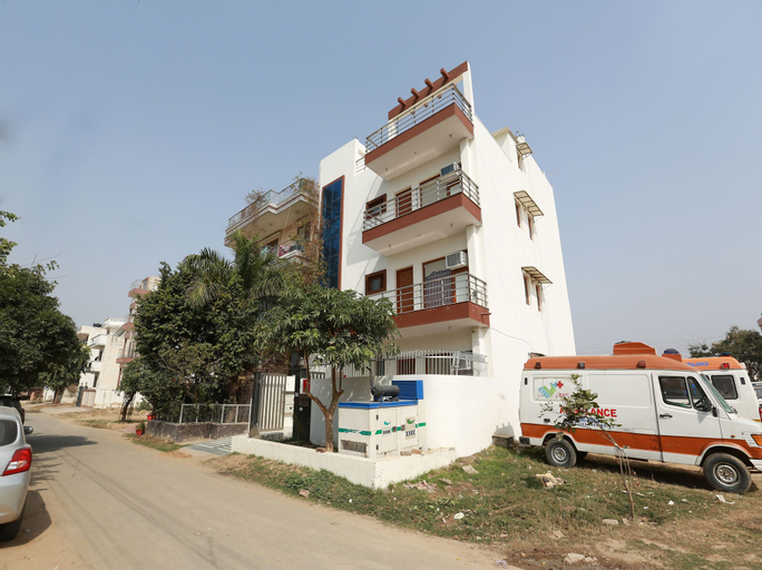 OYO 12032 Eshnaya, Gurgaon