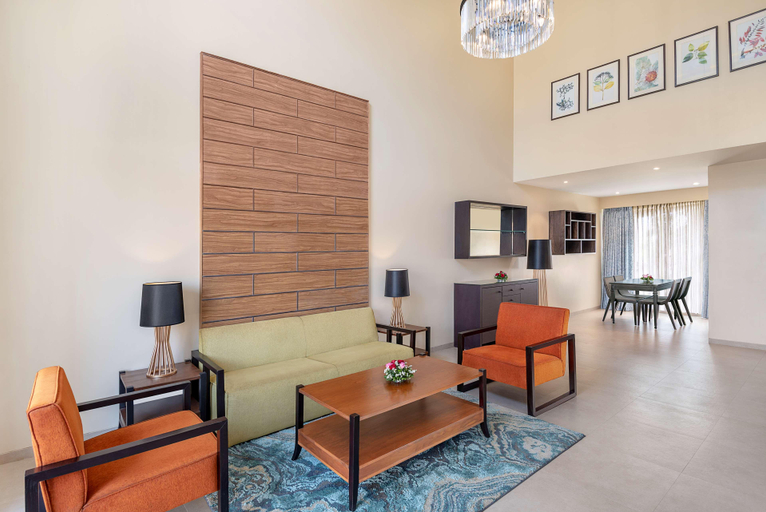 Public Area 4, Radisson Blu Plaza Resort & Cnvention Cntr, Karjat, Raigarh