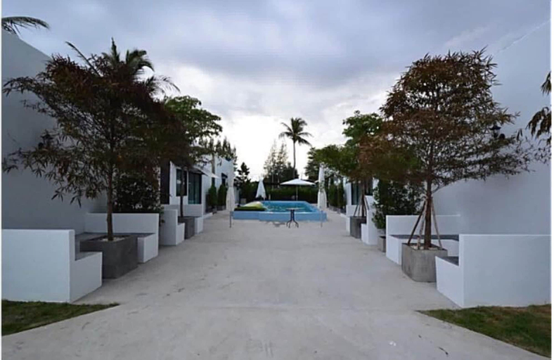 Loft Caravan Resort, Ban Laem