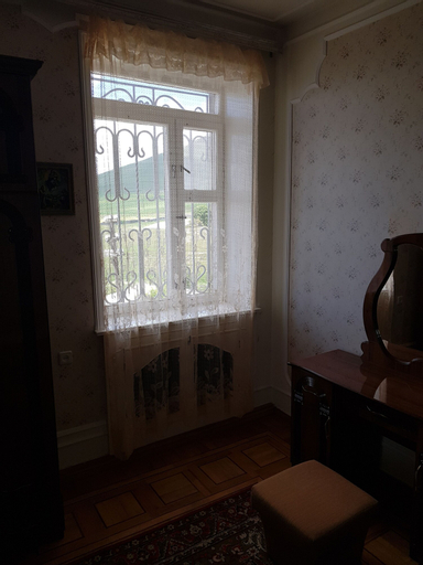 Mountain Lake Villa B&B,