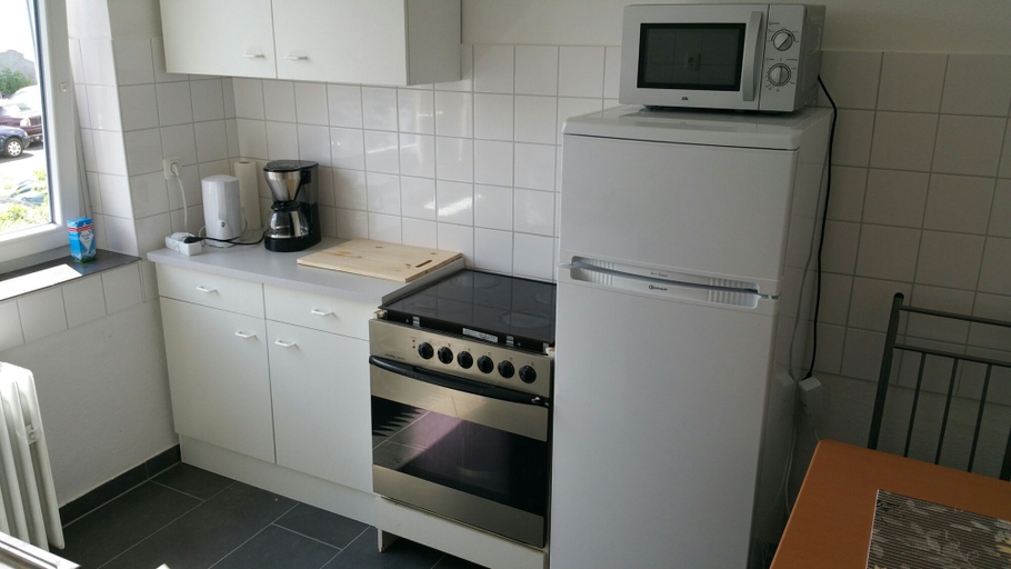 Others 5, Privatzimmer EKO 2, Kassel