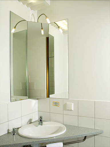 Bathroom 4, Orange Wings Wiener Neustadt, Wiener Neustadt