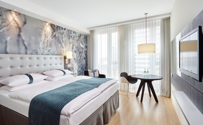 Bedroom 2, Holiday Inn Berlin - Centre Alexanderplatz, an IHG Hotel, Berlin